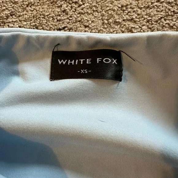 WHITE FOX MINI DRESS - Picture 9 of 10